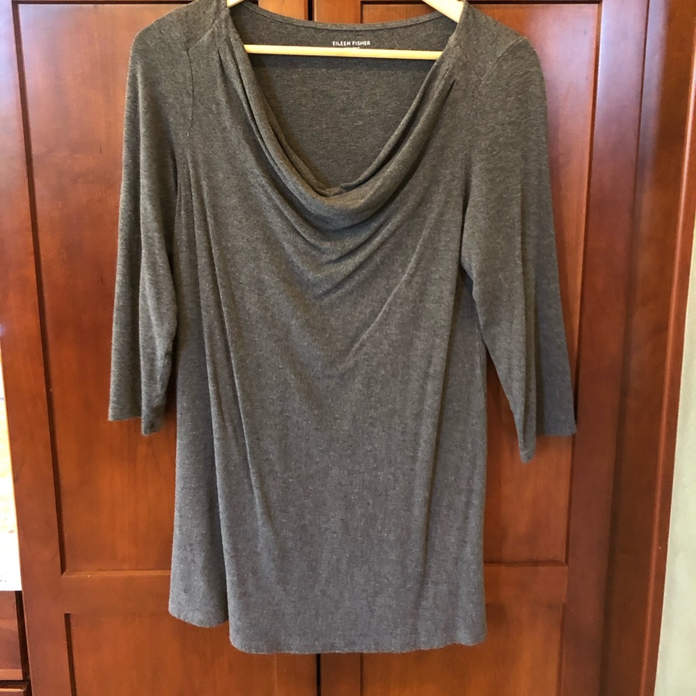 Eileen Fisher grey long scoop neck long 3/4 length top. EUC size small